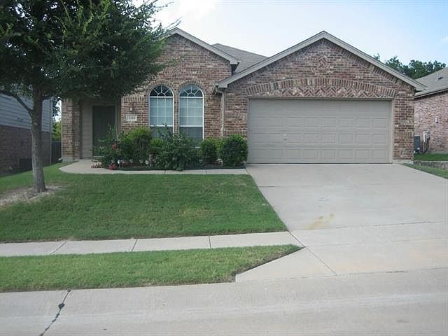 1st image of 2118 Helmoken Falls Dr