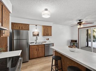 4372 Buckingham Ct, Vadnais Heights, MN 55127