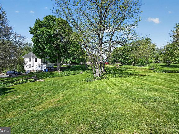 4th image of 59 Quaker Rd