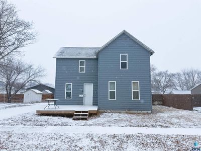 210 S Liberty Ave, Madison, SD, 57042