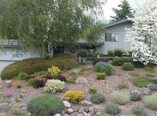 910 Carriage Hill Dr, Yakima, WA 98908