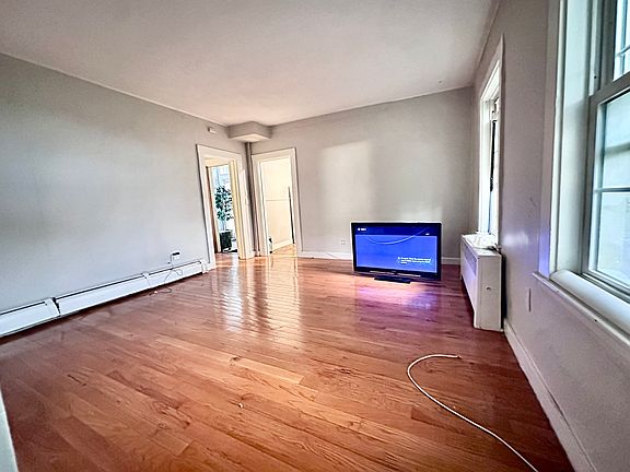 5th image of 295 Nahant Rd #3U