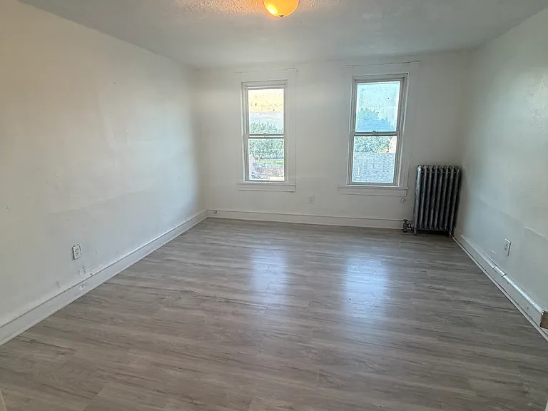 37 S Grant St #2 — Photo 10