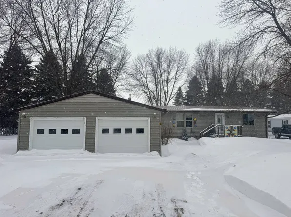 7866 Highway 2, Devils Lake, ND 58301