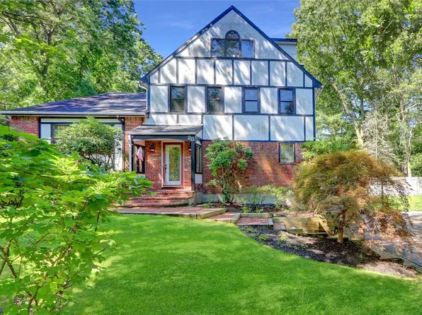 28 Glenridge Avenue, Stony Brook, NY 11790