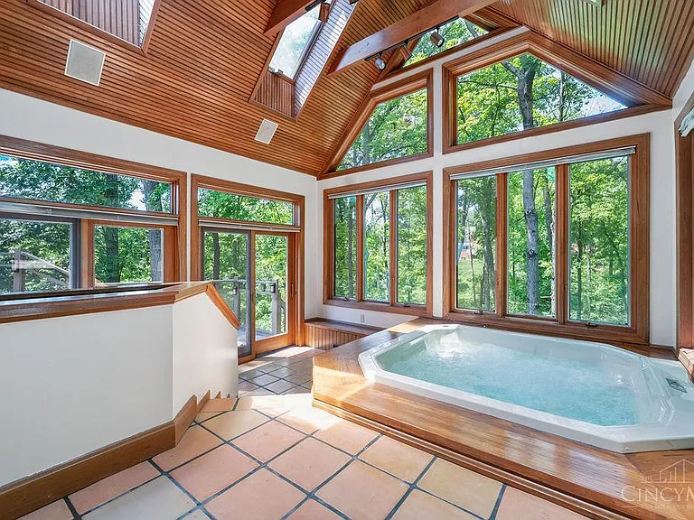 7883 Chestershire Dr — Photo 19