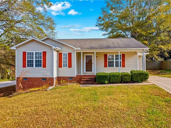 203 Carwen Ct, Kannapolis, NC 28081