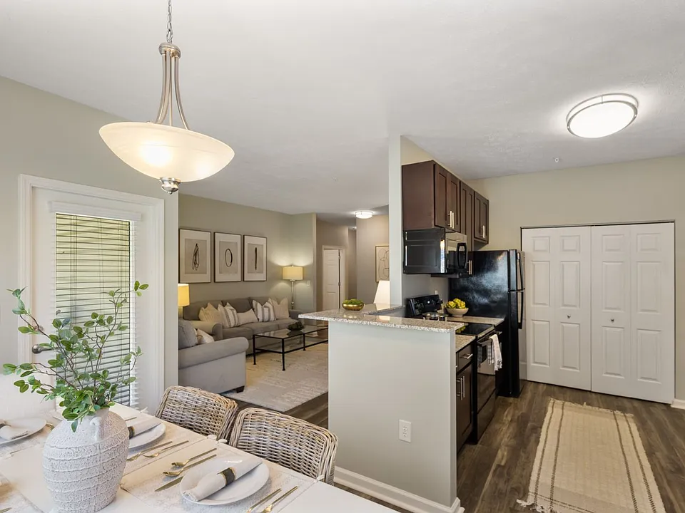 Fieldstone at Glenwood Crossing