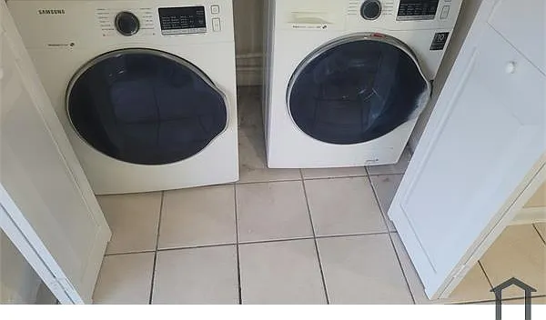 2 bed, 1000 sqft, $2,400 — Photo 3