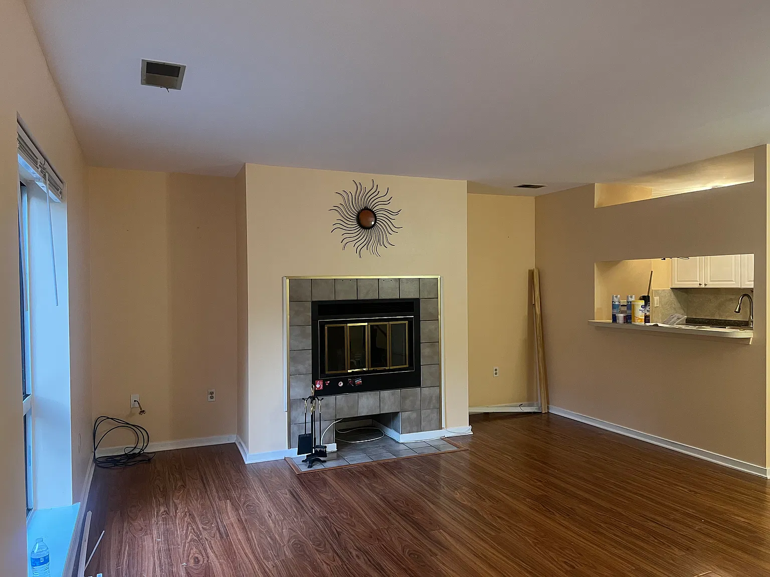 2 bed, 976 sqft, $1,900 — Photo 3