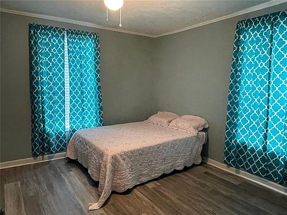 5th image of 3918 Louisiana Ave
