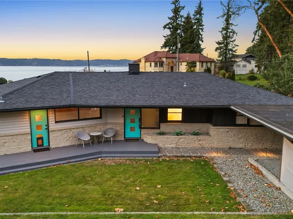 8632 East Side Drive NE, Tacoma, WA 98422