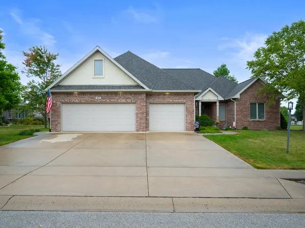 317 Hawthorne Dr, Pittsboro, IN 46167
