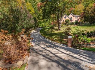 295 Laurel Ridge Dr, Waynesville, NC 28786