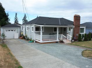 812 37th St, Anacortes, WA 98221