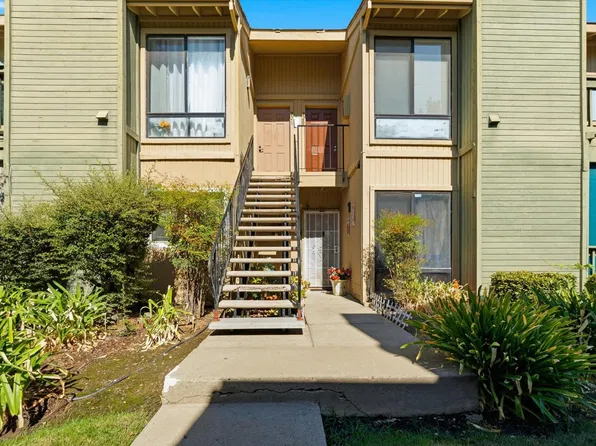 3939 Madison Ave APT 220, North Highlands, CA 95660