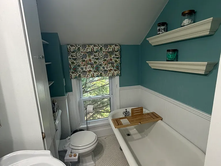 20 Lincoln Ave — Photo 14