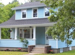 569 County Rd, West Wareham, MA 02576