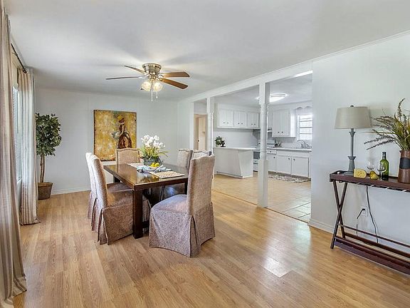3rd image of 2421 Duraso Dr