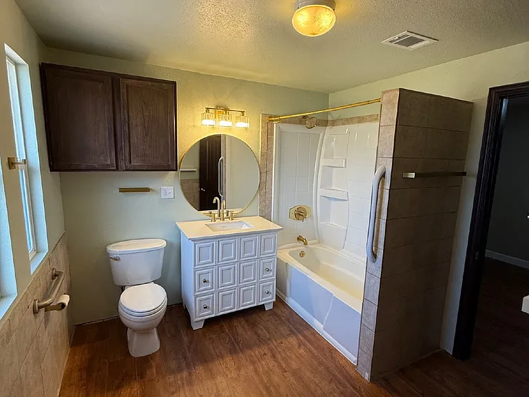8001 W 101st Ave — Photo 11