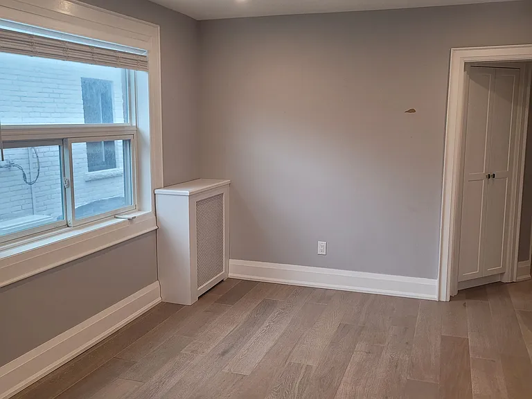 517 Runnymede Rd — Photo 7