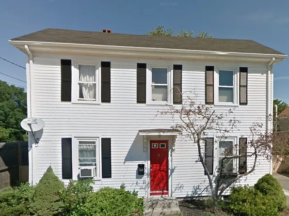 18 Burnside St, Salem, MA 01970