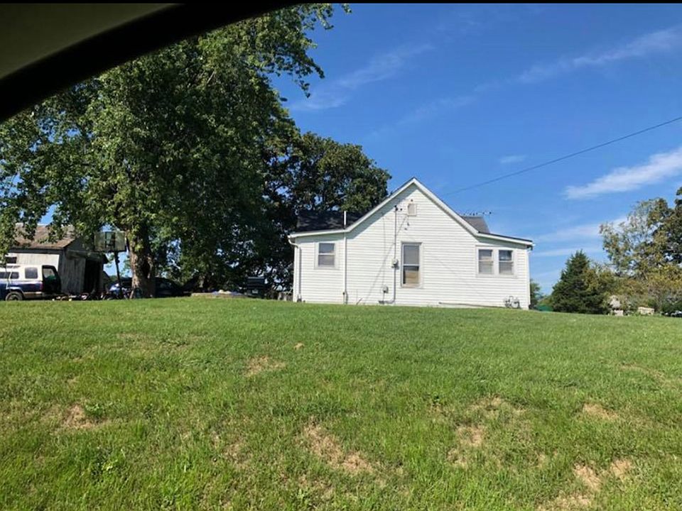 Side view from the street