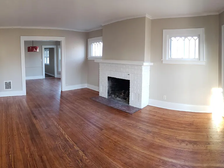300 Broad St — Photo 1