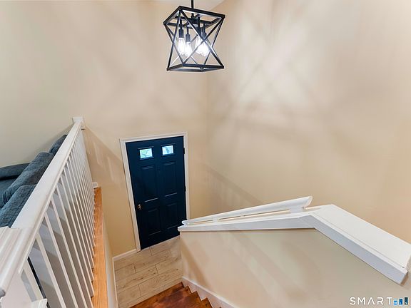 3rd image of 25 Asher Avenue