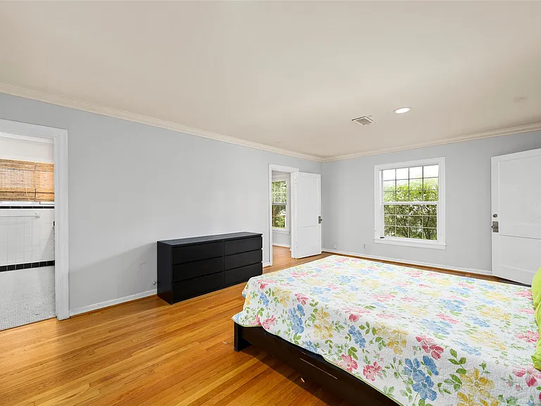 1832 Lexington St — Photo 21