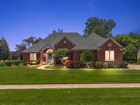 4th image of 63815 Inverness Dr #53