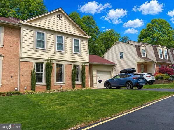 10012 Wood Sorrels Ln, Burke, VA 22015