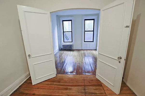 Rented by Jonis Realty | media 1