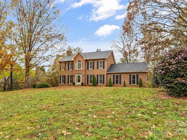 1723 Waterford Way, Morganton, NC 28655