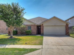 105 Cherokee Dr, Forney, TX 75126