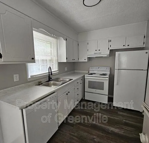 6526 White Horse Rd #9A — Photo 3
