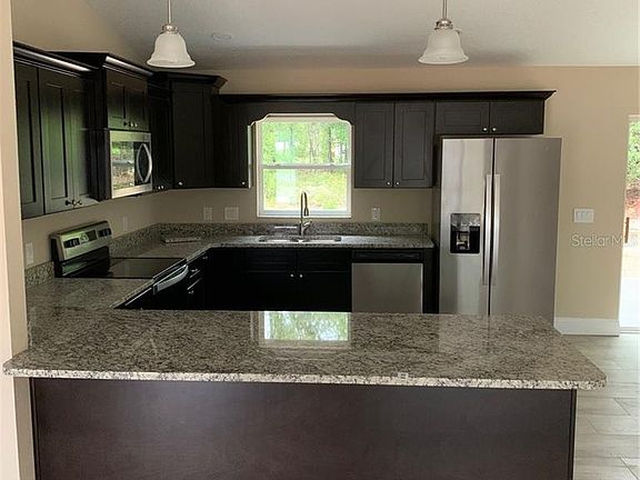 3rd image of 8362 N Pitcairn Way