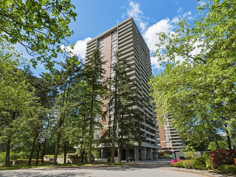 3755 Bartlett Ct #302 — Photo 31