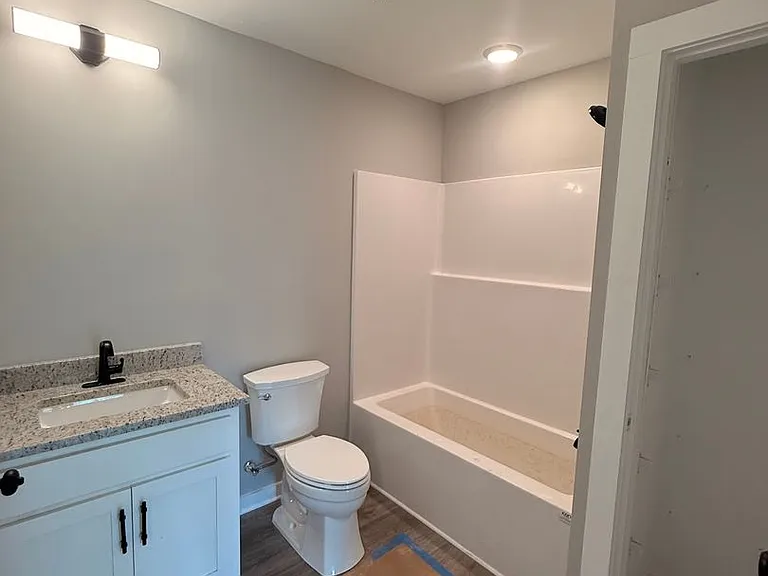 815 Whitehall Rd — Photo 20