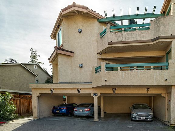 5th image of 127-139 Rancho Dr #339