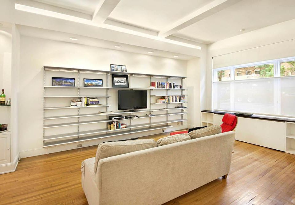 1st image of 350 E 57th St #1A