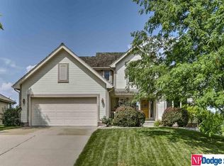 1229 Limerick Rd, Papillion, NE 68046