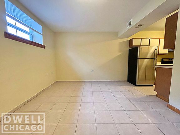 4th image of 6351 N Lakewood Ave #6357