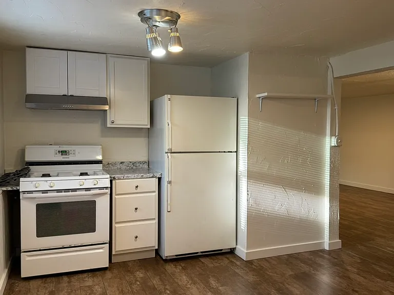 68 NE Stanton St #1K — Photo 10