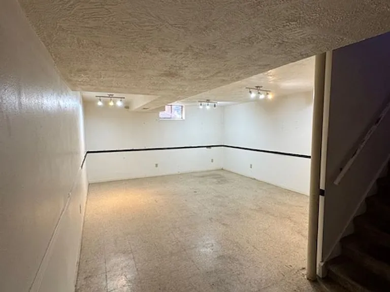 816 E Gorham St — Photo 12