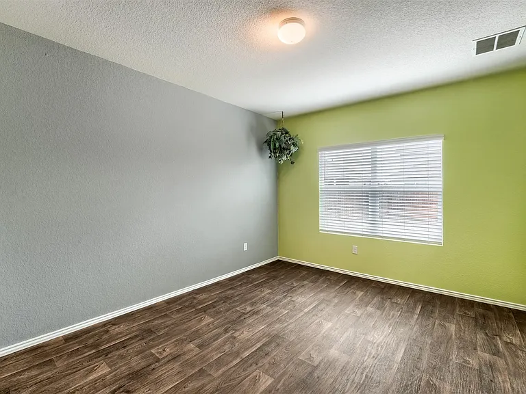 3509 Conyers Ln — Photo 9