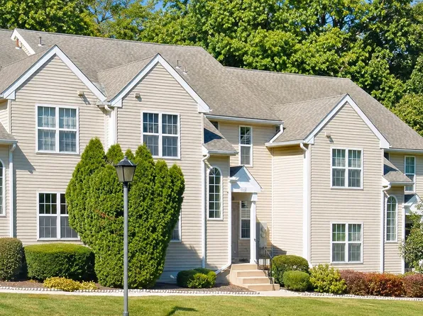 349 Cashel Ct #349, Aston, PA 19014