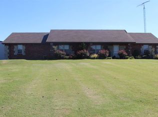 813 Robertson Rd, Enid, OK 73701