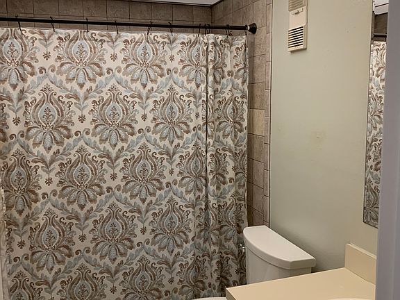 5th image of 1813 Bough Ave Unit A