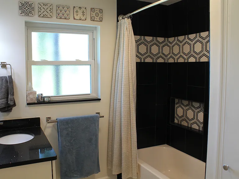 1333 Shadow Ln — Photo 14